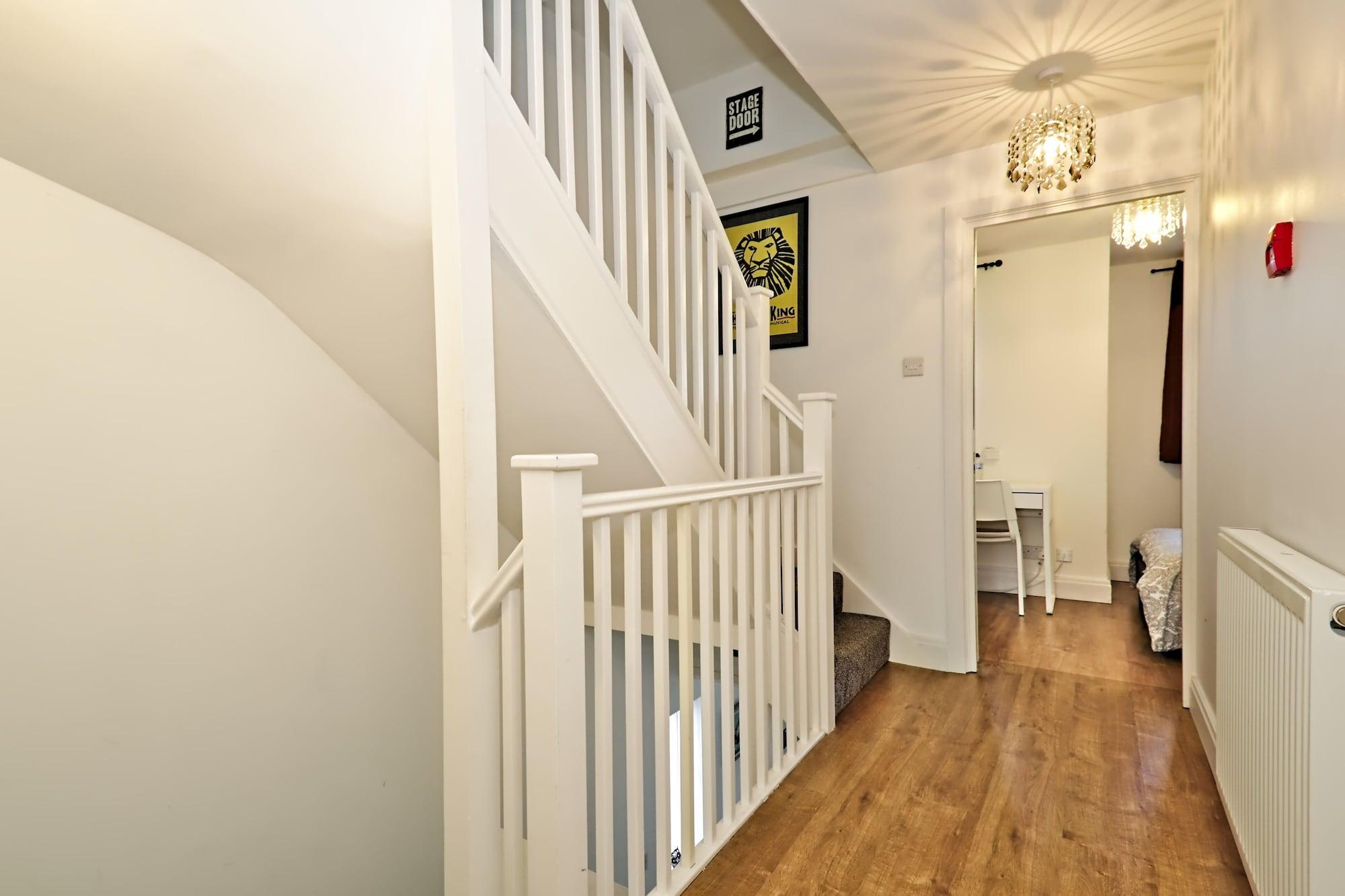 Harlinger Lodge Лондон Екстериор снимка